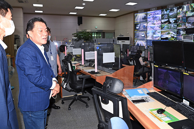사진5)도시안전통합센터.jpg