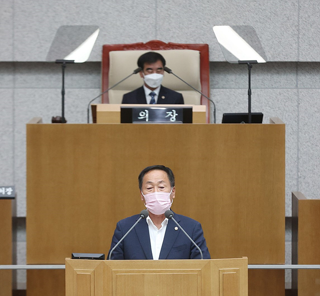 221007 박명원 의원, 농업 예산 증대, 수원 전투비행장 이전 원점 재검토 촉구 (2).jpg