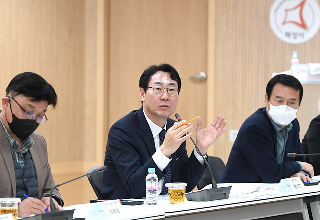 1-1. 시민과의 대화.jpg