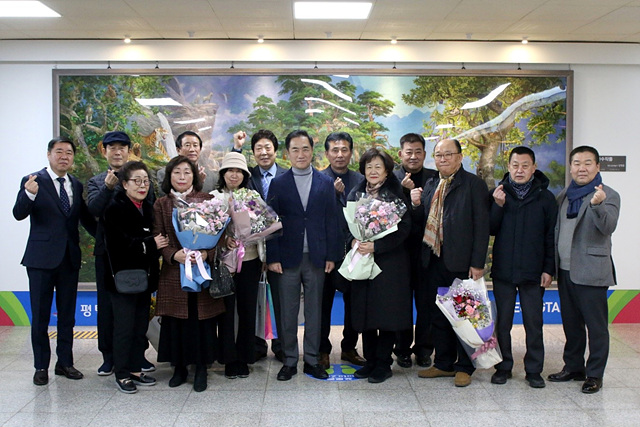9_평택시_20년_이상_재직_통리장_감사패_수여식_개최.jpg