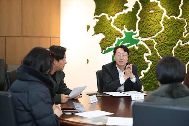 6-1 한유총 간담회.jpg