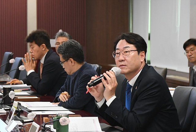 1. 비상경제 민생안정 대책회의.jpg