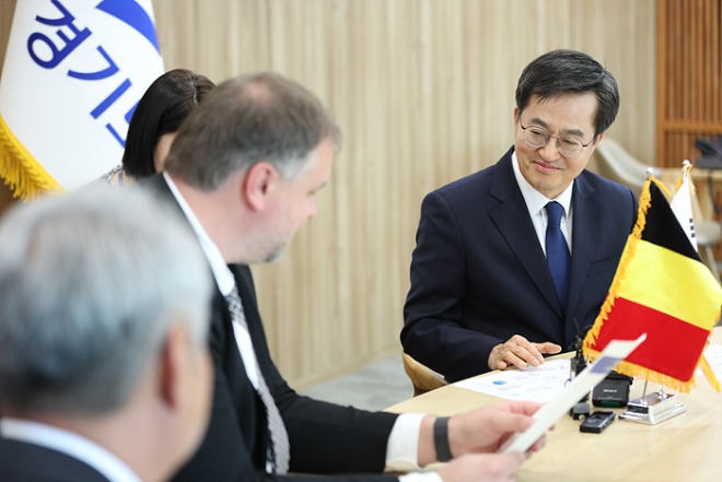 벨기에 헤레우스일렉트로나이트 CEO 면담(3).jpg