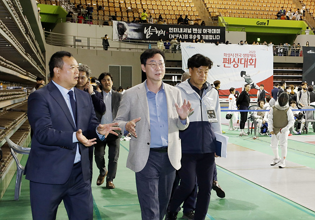 1-2. 펜싱대회.jpg