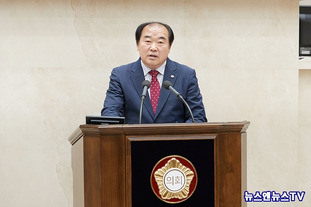 20230614 제273회 제1차 정례회 제2차 본회의-시정질문(6)김운봉 의원.jpg