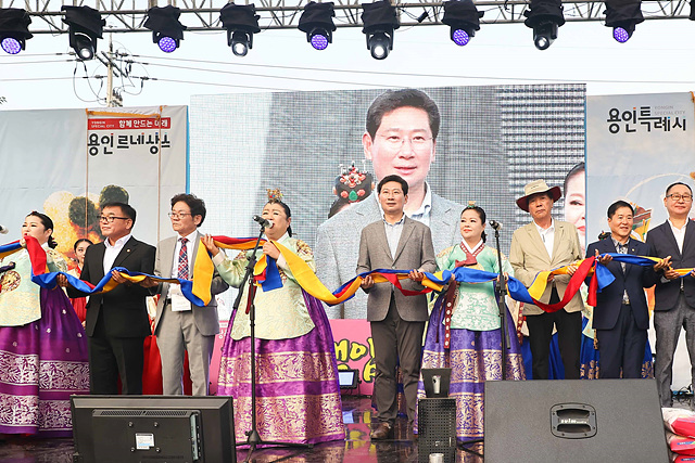 14-4.이상일 용인특례시장이 제9회 백암 백중문화제.jpg