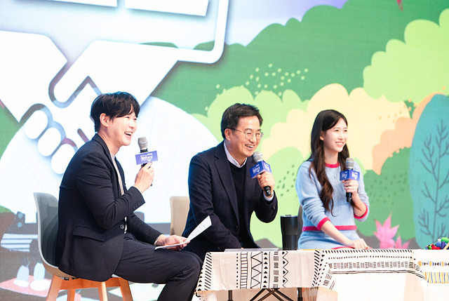10월 어느 멋진 날 맞손토(3).jpg