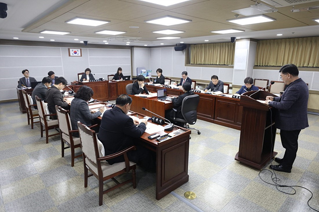 관련 사진(기획경제위_업무보고) (2).jpg