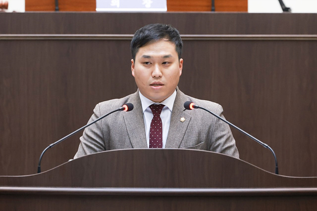4-2 노영준 의원 보도자료 사진.jpg