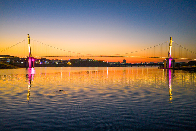 여주남한강 출렁다리-2.jpg