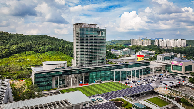 1. 용인특례시청.jpg