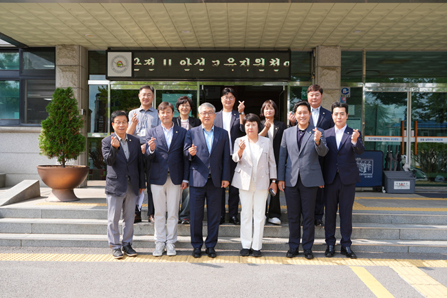260703 제9대 안성시의회 유관기관 방문-안성교육지원청.jpg