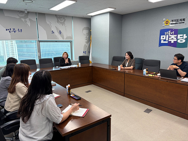 260714 전자영 경기도의원, “학교급식 예비식 기부, 학교와 지역 ‘벽깨기’로 확산”.jpg