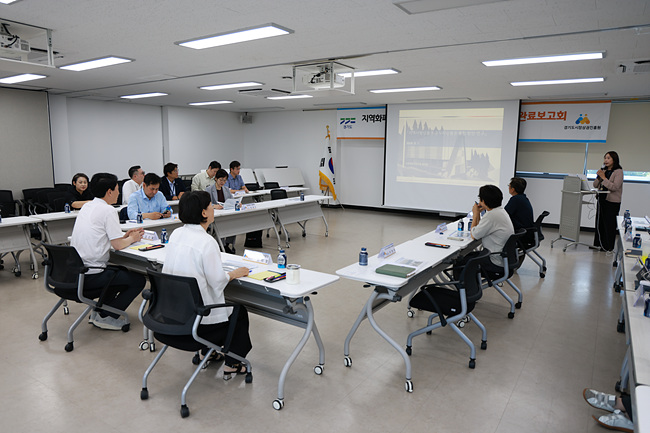 260807_[사진자료] 경상원, 지역화폐·온누리상품권 통합 연구 완료…지역경제 활성화 새로운 모델 제시(1).jpg
